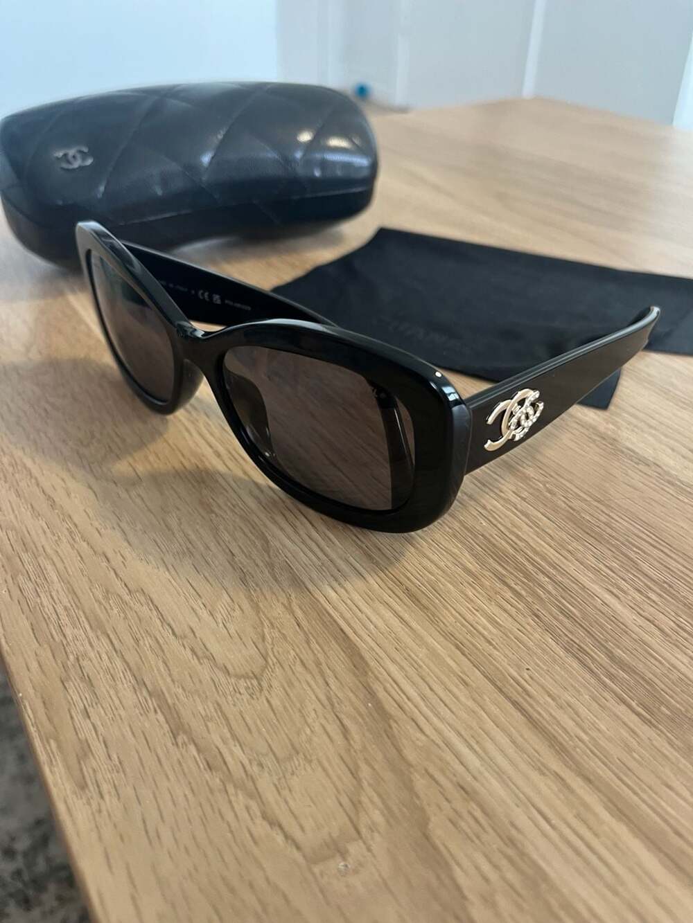 CHANEL 5468-B-A Rhinestone CC Logo Polarized Sunglasses